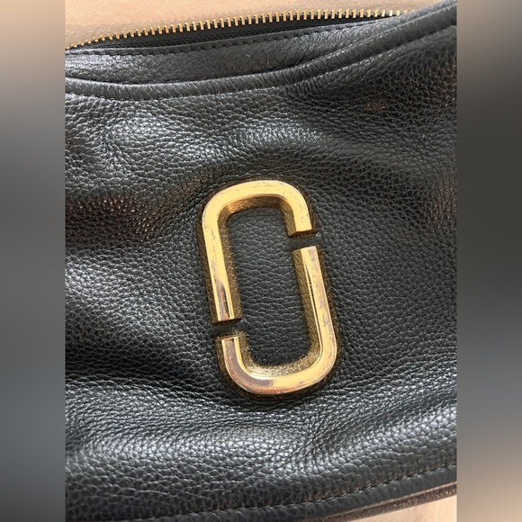 Marc Jacobs Black and Gold Crossbody camera bag - Picture 5 of 12